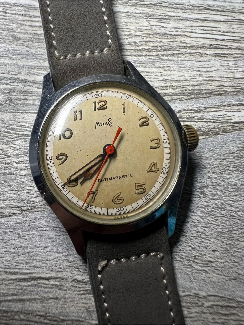Milos Vintage mechanical watch leather band